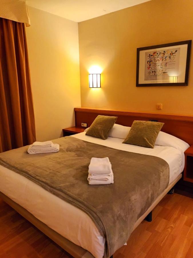 Hotel Estel Berga Eksteriør bilde