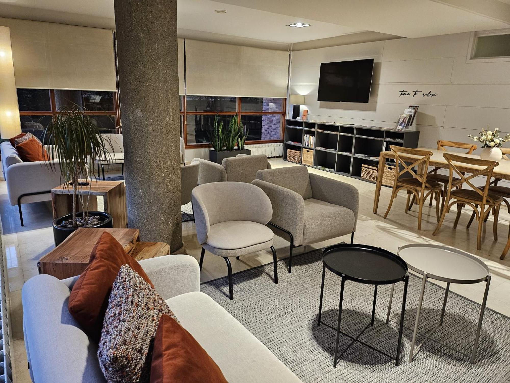 Hotel Estel Berga Eksteriør bilde