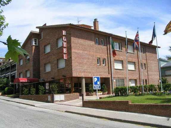 Hotel Estel Berga Eksteriør bilde